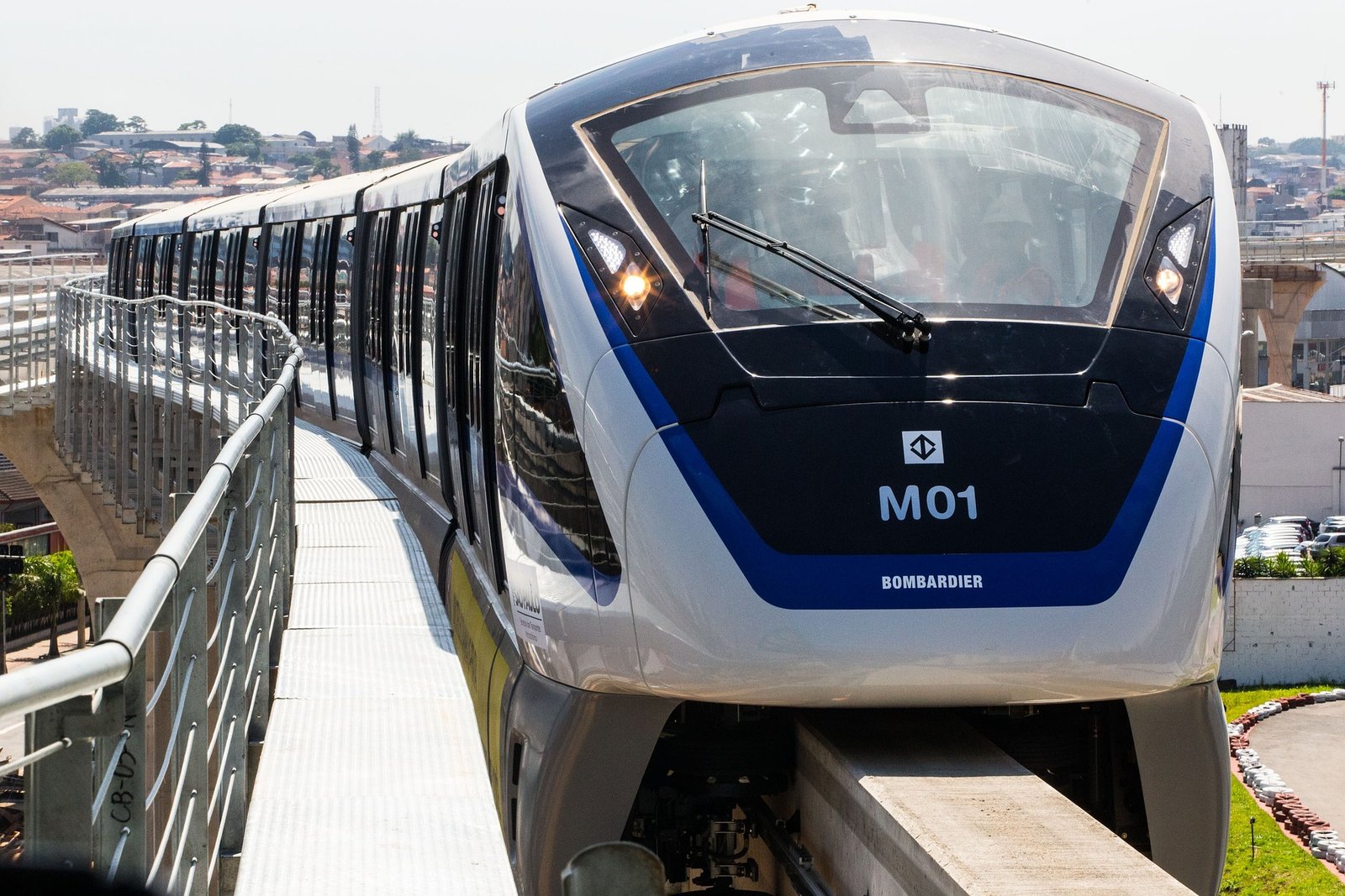 china-entrega-1°-trem-a-sao-paulo-para-megaprojeto-de-monotrilho
