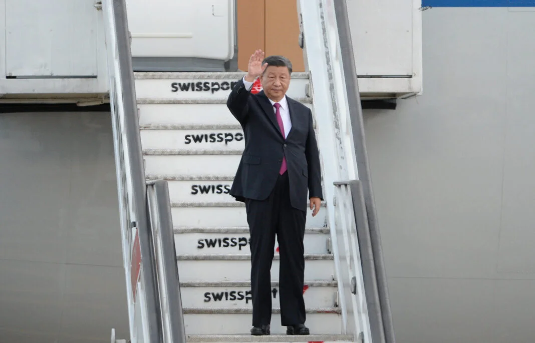presidente-xi-jinping-chega-ao-rio-de-janeiro,-brasil,-para-a-cupula-do-g20