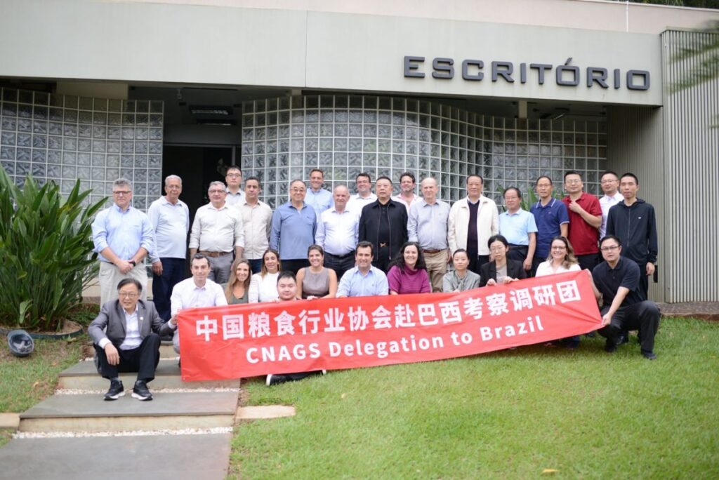 sao-joao-alimentos-recebe-delegacao-chinesa-para-conhecer-a-qualidade-do-arroz-brasileiro
