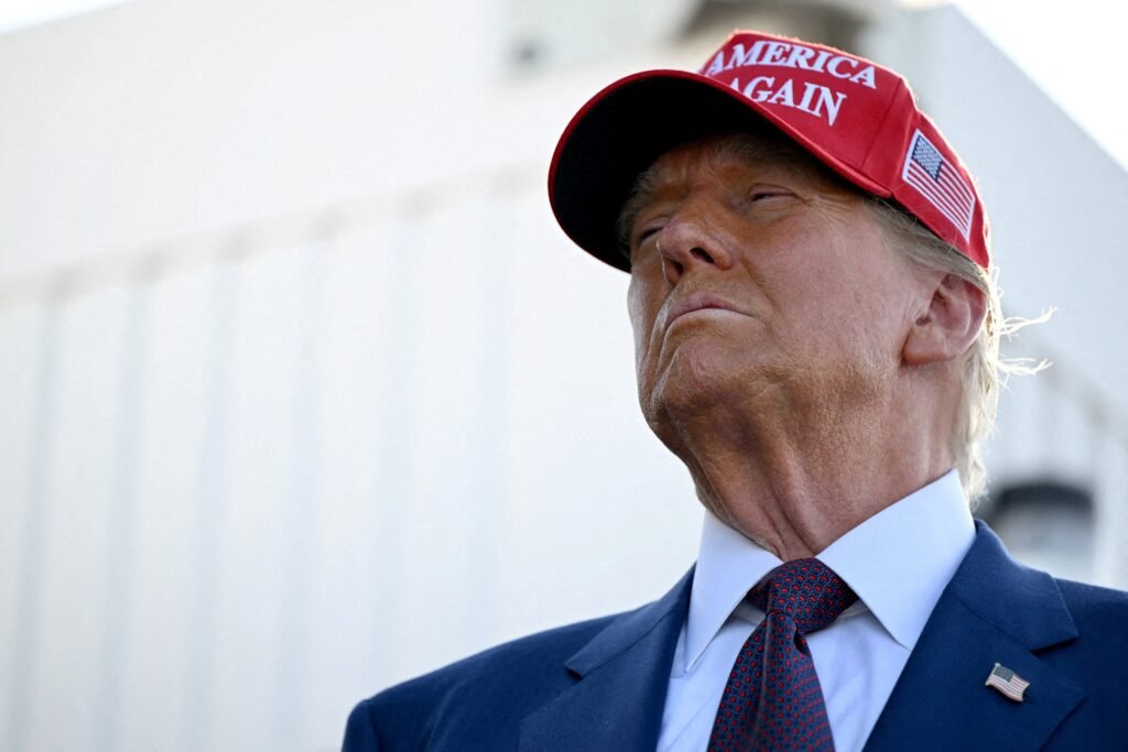 tarifas-de-trump-podem-ter-efeito-exatamente-oposto,-diz-economista-brasileiro