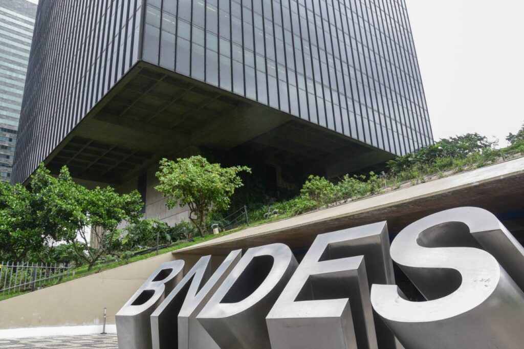 bndes-e-banco-chines-criam-fundo-bilionario-para-investimentos-em-mineracao-e-infraestrutura
