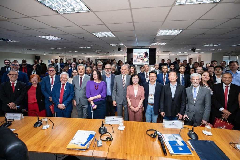 brasil-e-china-ampliam-cooperacao-em-inovacao-agricola-para-fortalecer-a-agricultura-familiar
